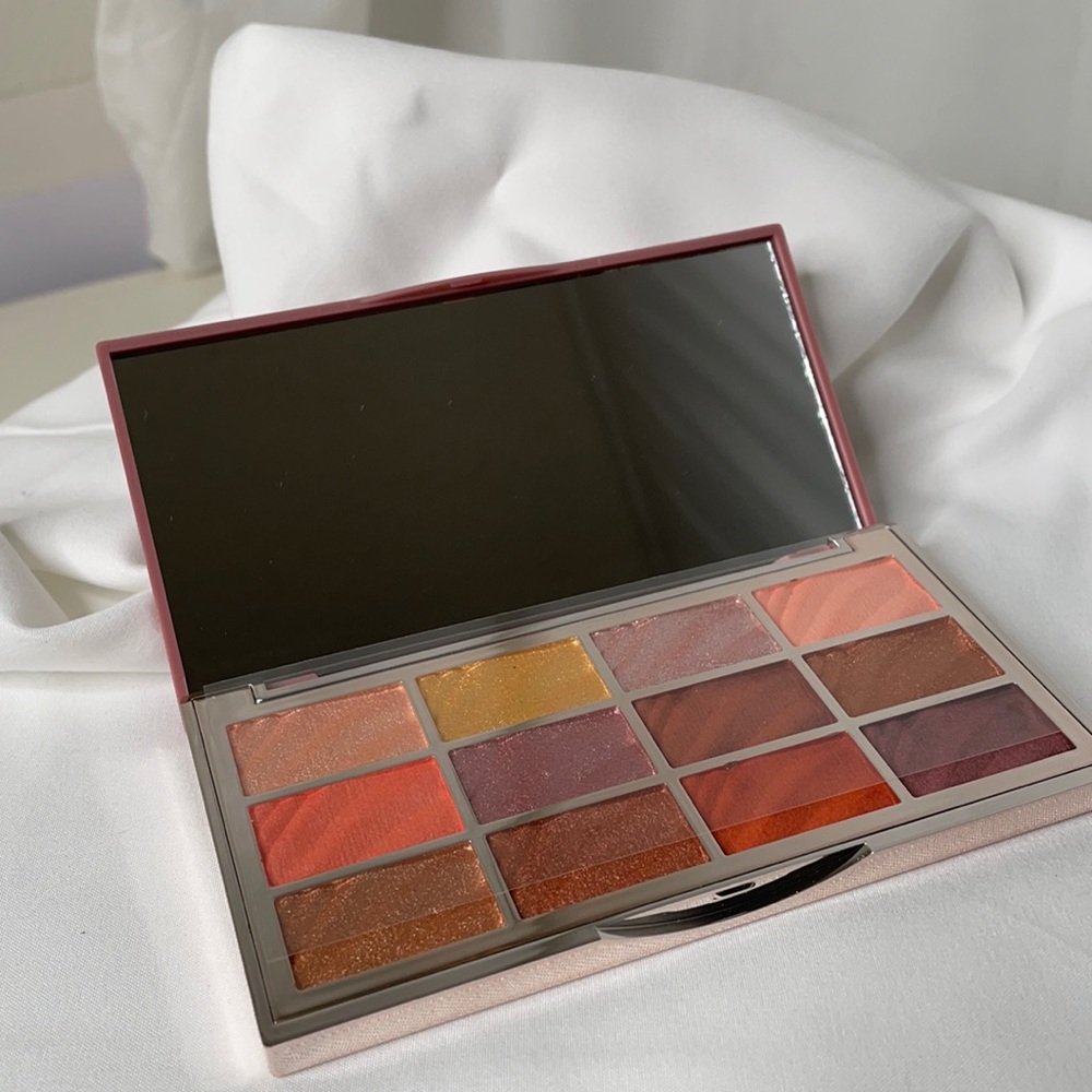 CIATE EYE SHADOW PALETTE